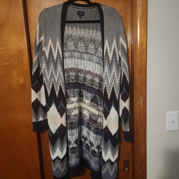 American Eagle Knitted Cardigan - Picture 1 of 6
